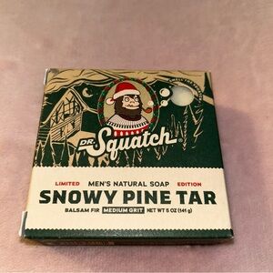 Dr. Squatch limited edition Snowy Pine Tar natural soap medium grit balsam fir